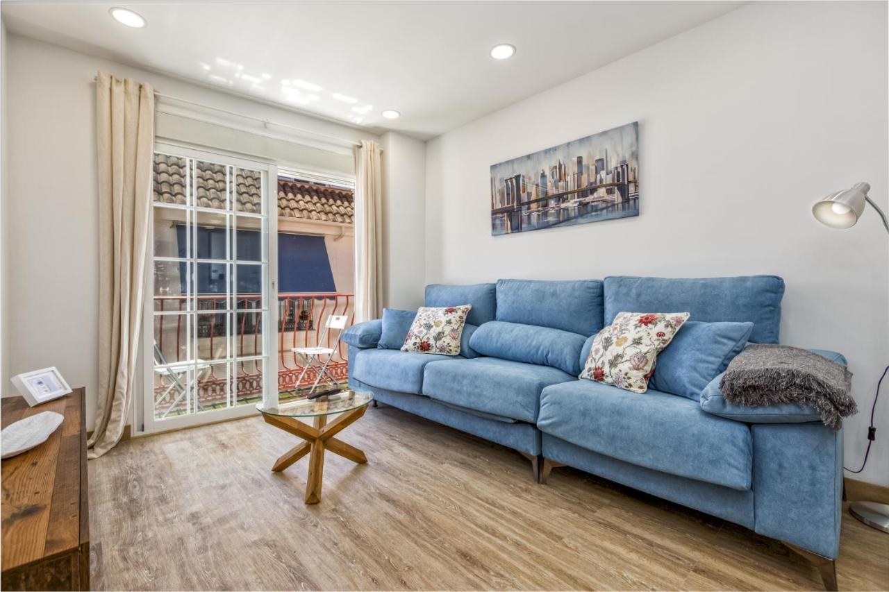 Apartment Center, 3 Bedrooms, And Parking Fuengirola