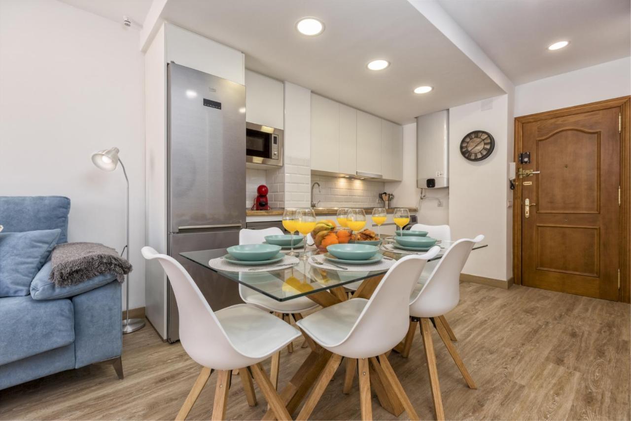 Apartment Center, 3 Bedrooms, And Parking Fuengirola