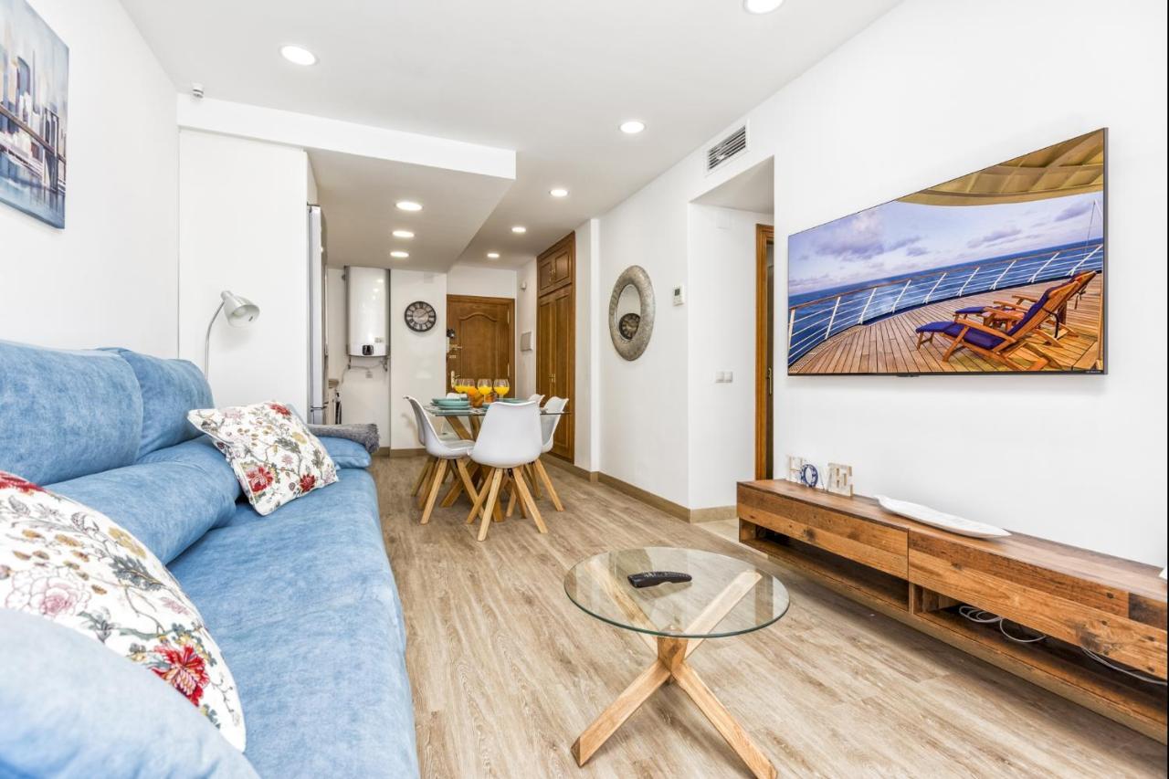 Center, 3 Bedrooms, And Parking Apartment